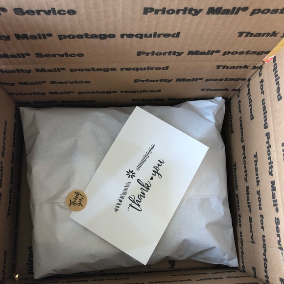 Meet your Posher, Ani - Picture 2 of 2